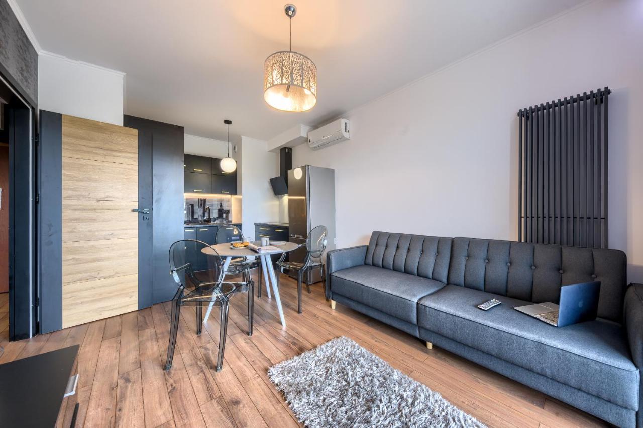 Wola Luxury Stay Warschau Buitenkant foto