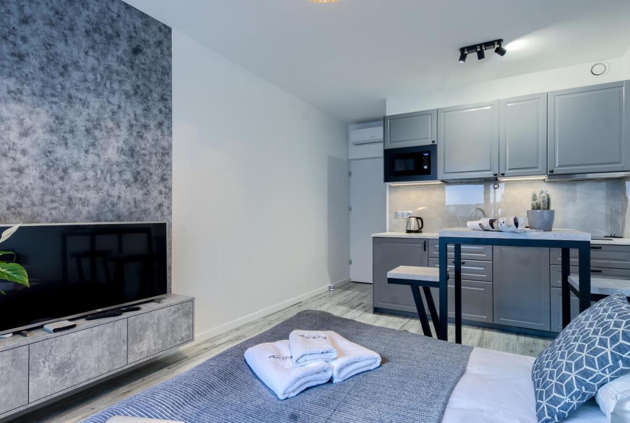 Wola Luxury Stay Warschau Buitenkant foto