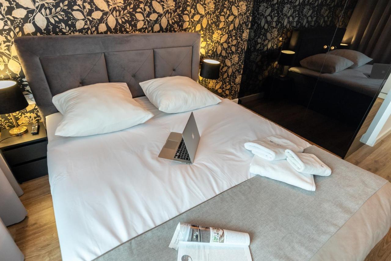 Wola Luxury Stay Warschau Buitenkant foto