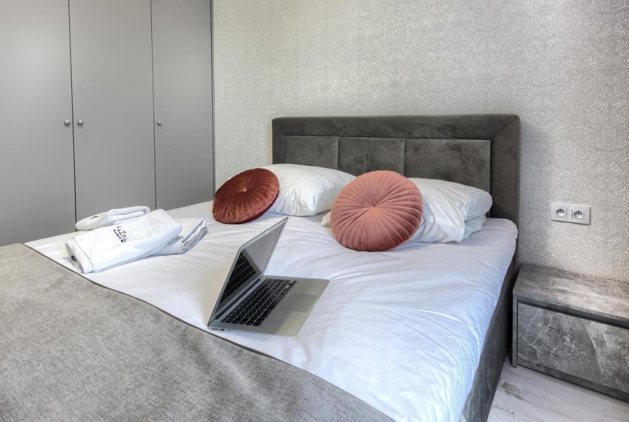 Wola Luxury Stay Warschau Buitenkant foto