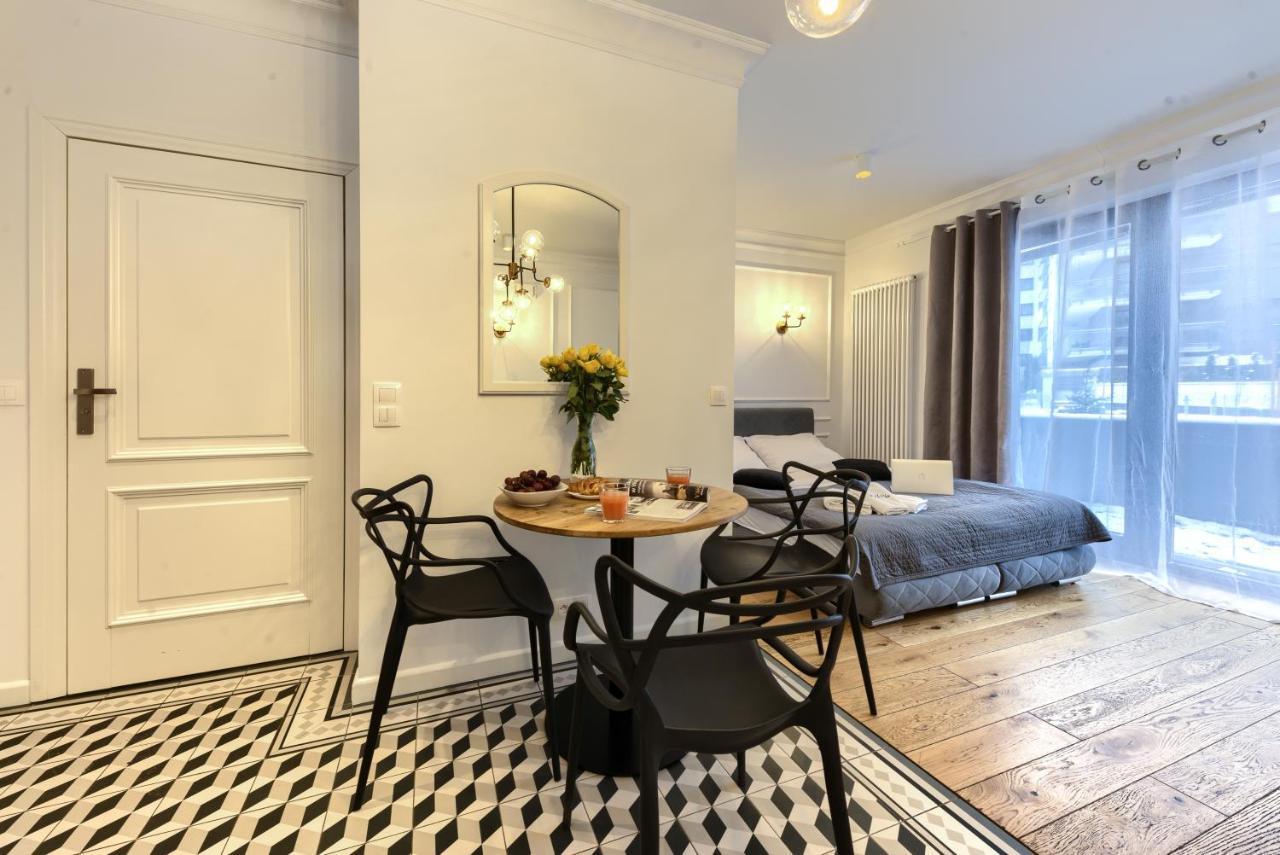 Wola Luxury Stay Warschau Buitenkant foto