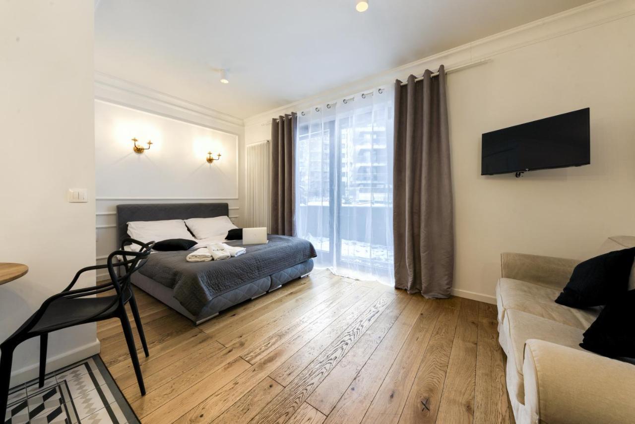 Wola Luxury Stay Warschau Buitenkant foto