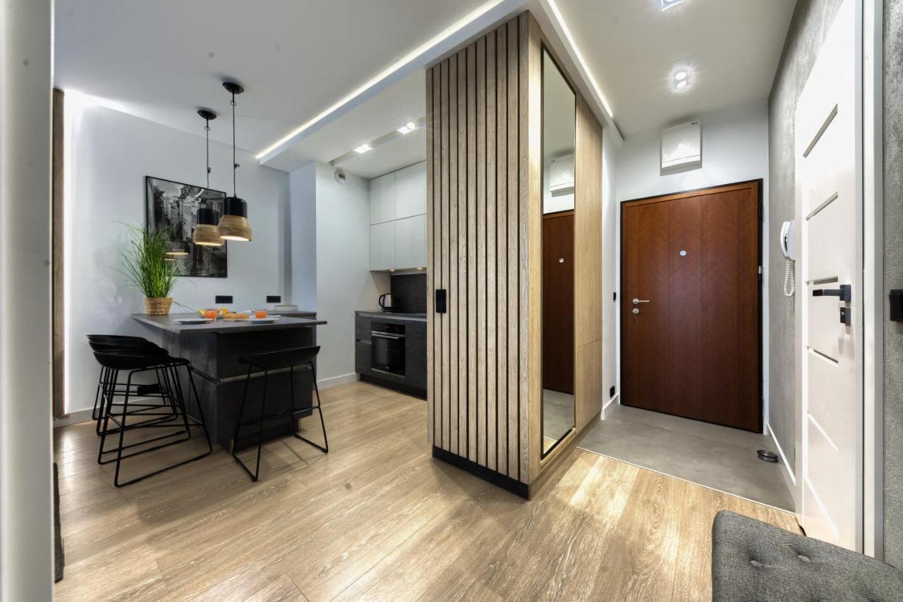 Wola Luxury Stay Warschau Buitenkant foto
