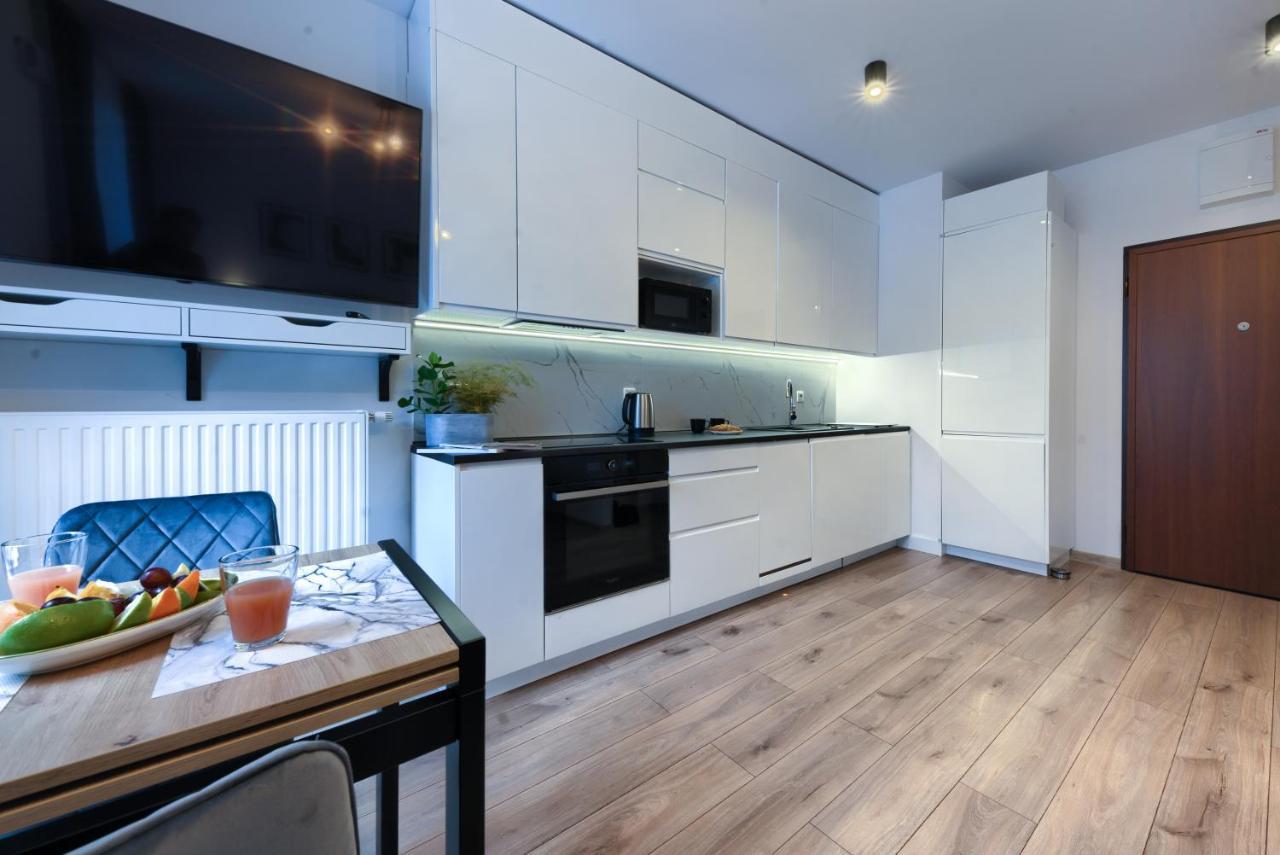 Wola Luxury Stay Warschau Buitenkant foto