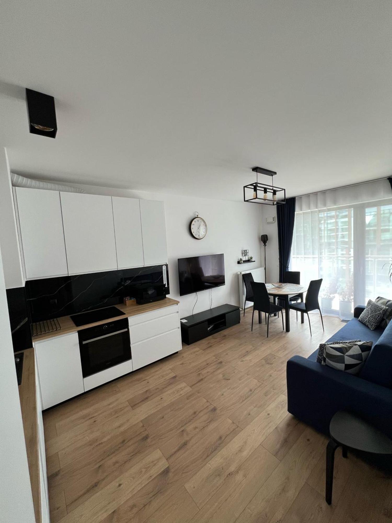 Wola Luxury Stay Warschau Buitenkant foto
